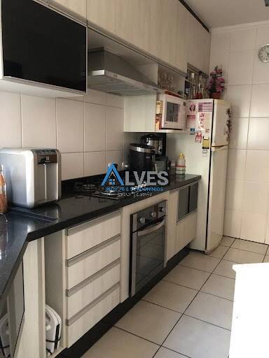 Apartamento à venda com 3 quartos, 78m² - Foto 3