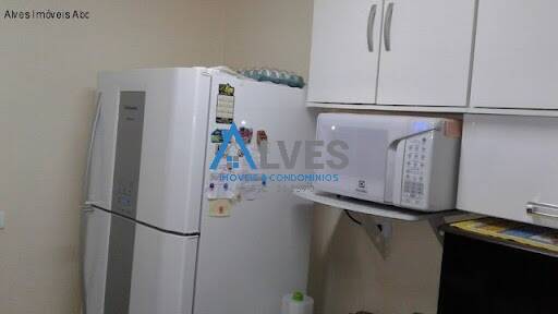 Apartamento à venda com 3 quartos, 61m² - Foto 2