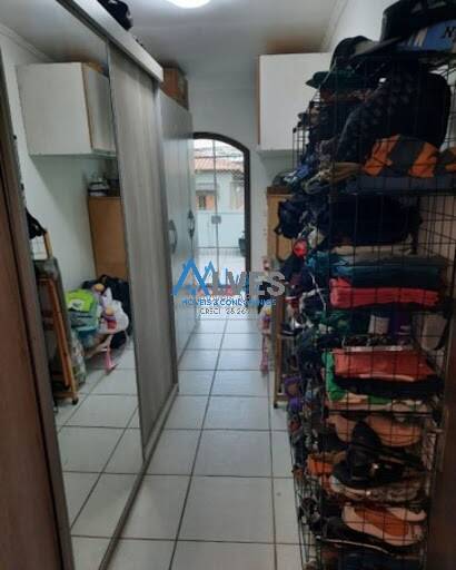 Sobrado à venda com 3 quartos, 180m² - Foto 3