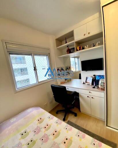 Apartamento à venda com 2 quartos, 56m² - Foto 13