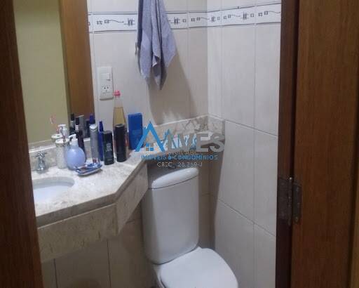 Apartamento à venda com 4 quartos, 250m² - Foto 2