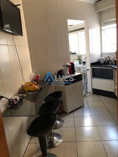 Apartamento à venda com 3 quartos, 78m² - Foto 4