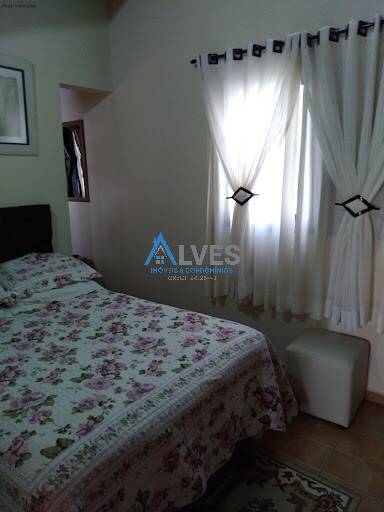 Apartamento à venda com 3 quartos, 180m² - Foto 3