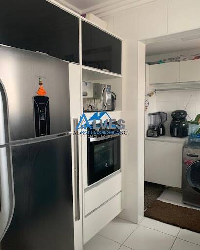 Apartamento à venda com 2 quartos, 72m² - Foto 13