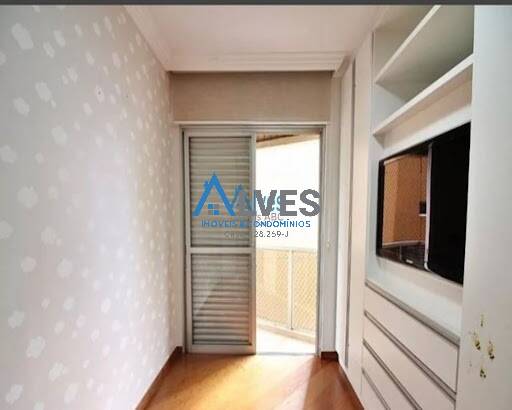 Apartamento à venda com 2 quartos, 69m² - Foto 3