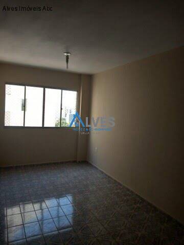 Apartamento à venda com 2 quartos, 68m² - Foto 4