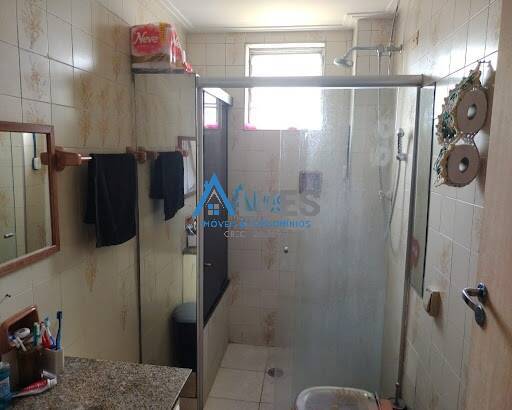 Apartamento à venda com 3 quartos, 120m² - Foto 2