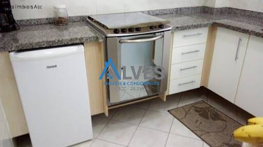 Apartamento à venda com 2 quartos, 65m² - Foto 3