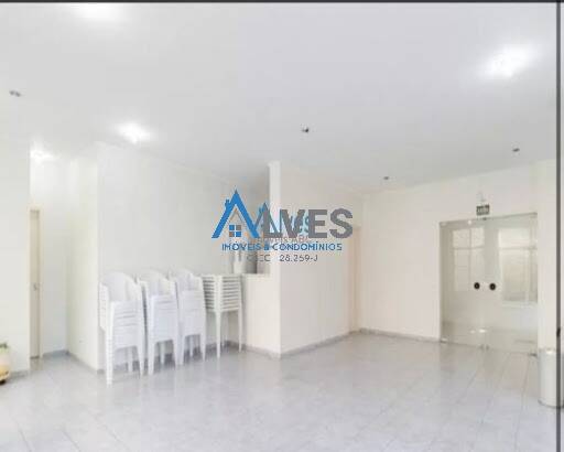 Apartamento à venda com 2 quartos, 69m² - Foto 2