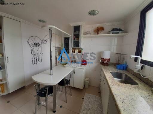 Apartamento à venda com 3 quartos, 183m² - Foto 6