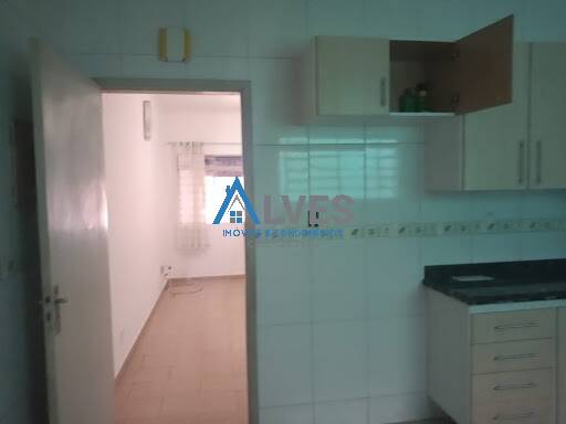 Sobrado à venda com 2 quartos, 114m² - Foto 4