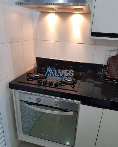 Apartamento à venda com 2 quartos, 65m² - Foto 2