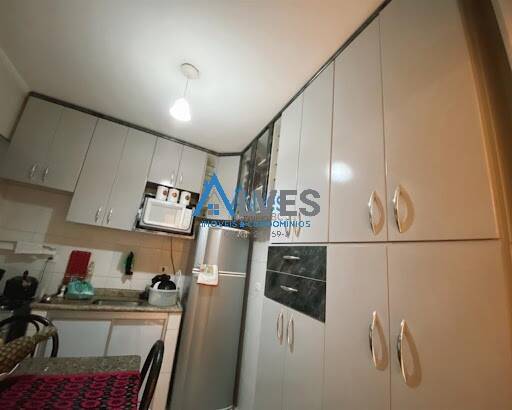 Apartamento à venda com 2 quartos, 55m² - Foto 2