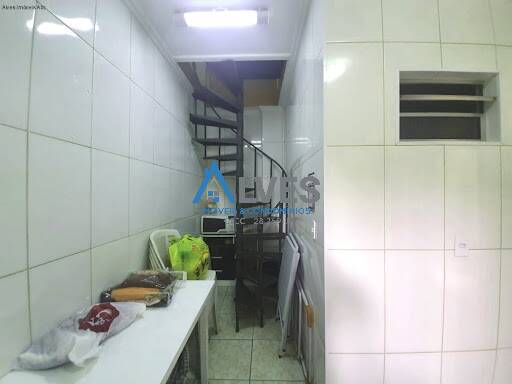 Sobrado à venda com 3 quartos, 132m² - Foto 2