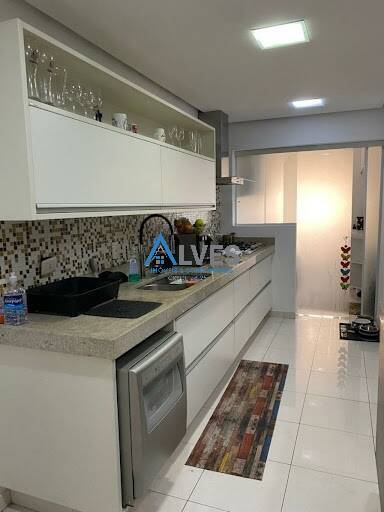 Apartamento à venda com 3 quartos, 209m² - Foto 41