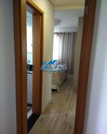 Apartamento à venda com 2 quartos, 72m² - Foto 4