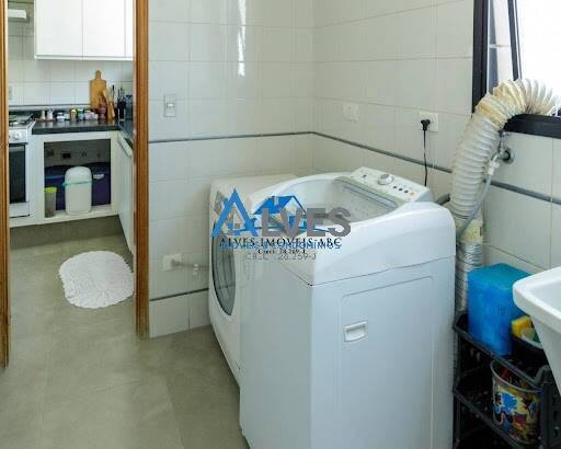 Apartamento à venda com 3 quartos, 135m² - Foto 48