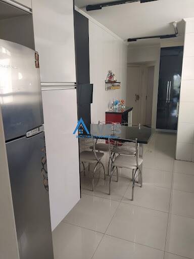 Apartamento à venda com 3 quartos, 106m² - Foto 4