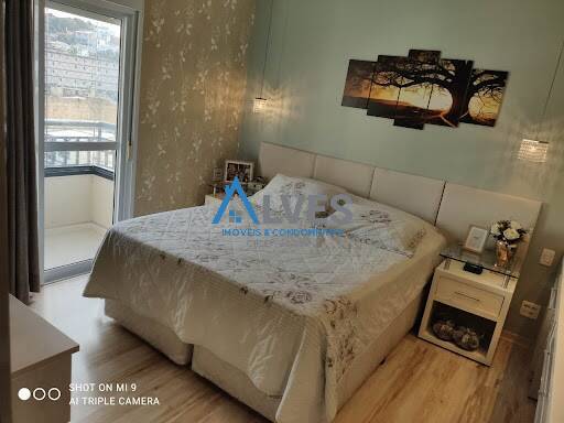 Apartamento à venda com 3 quartos, 250m² - Foto 9