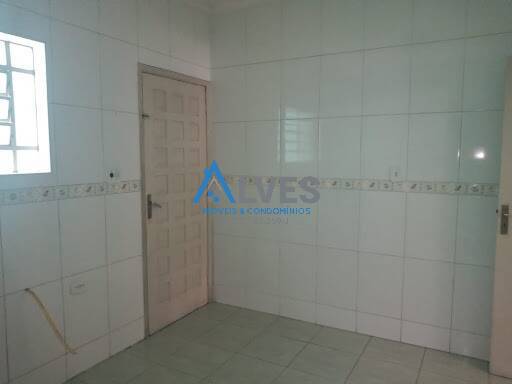 Sobrado à venda com 2 quartos, 114m² - Foto 11