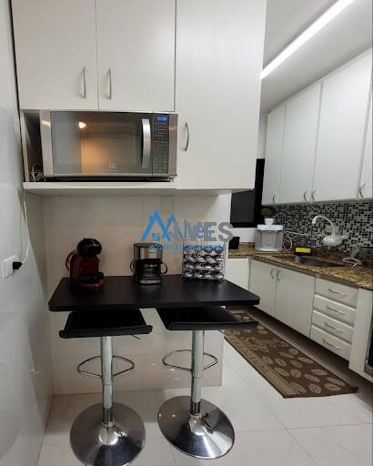 Apartamento à venda com 2 quartos, 74m² - Foto 8