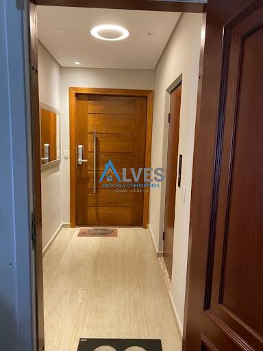 Apartamento à venda com 3 quartos, 209m² - Foto 10