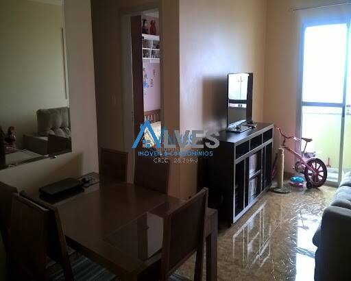 Apartamento à venda com 2 quartos, 63m² - Foto 2