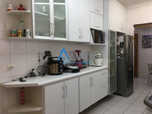 Apartamento à venda com 4 quartos, 165m² - Foto 7