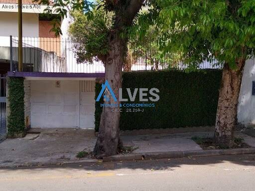 Casa à venda com 2 quartos, 400m² - Foto 2