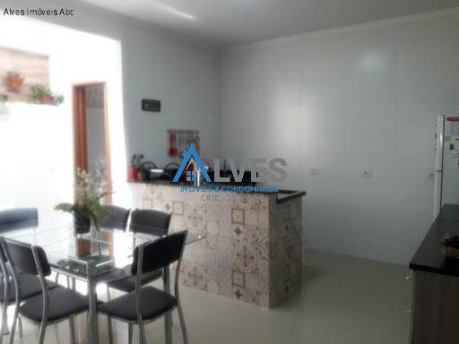 Casa à venda com 3 quartos, 220m² - Foto 17