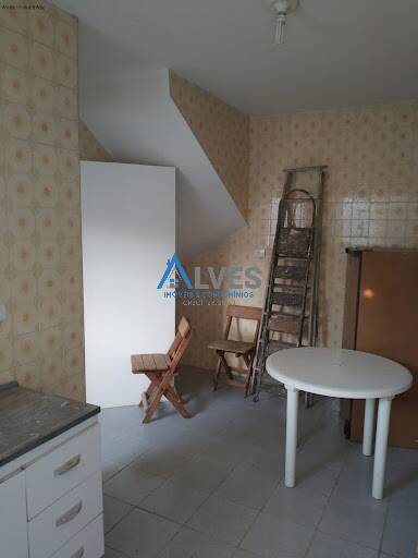 Casa à venda com 4 quartos, 200m² - Foto 10