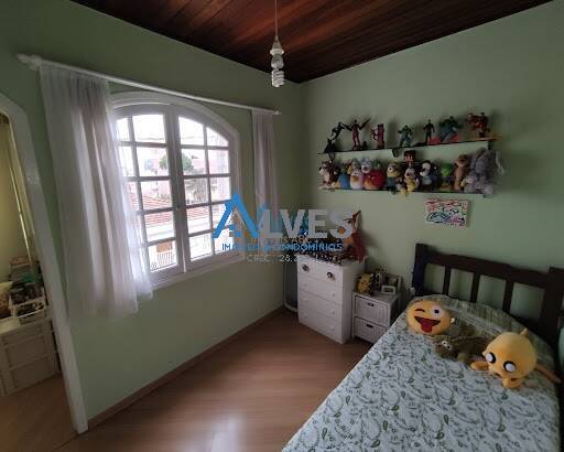 Casa à venda com 4 quartos, 162m² - Foto 6