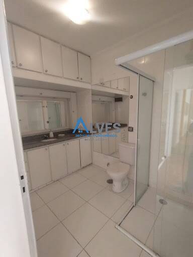 Apartamento à venda com 2 quartos, 70m² - Foto 12