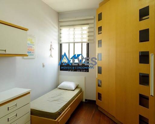 Apartamento à venda com 3 quartos, 135m² - Foto 13