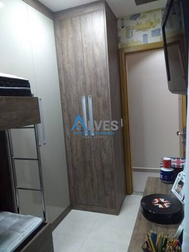 Apartamento à venda com 3 quartos, 140m² - Foto 9