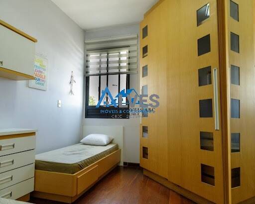 Apartamento à venda com 3 quartos, 135m² - Foto 12