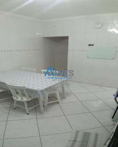 Casa à venda com 4 quartos, 225m² - Foto 14