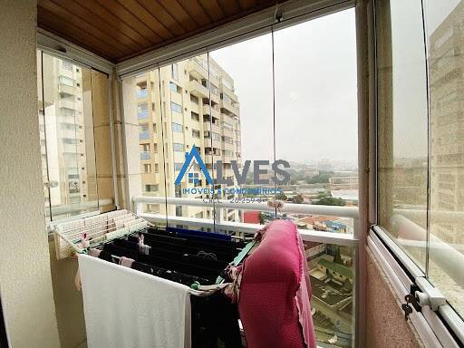 Apartamento à venda com 3 quartos, 128m² - Foto 2