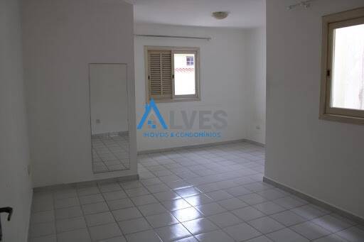 Sobrado à venda com 4 quartos, 200m² - Foto 11