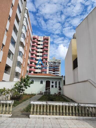 Casa à venda com 4 quartos, 300m² - Foto 15