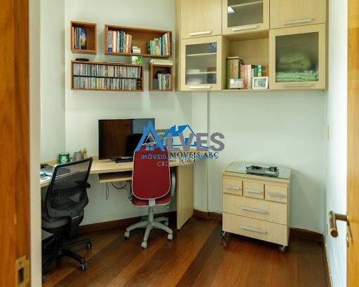 Apartamento à venda com 3 quartos, 135m² - Foto 6