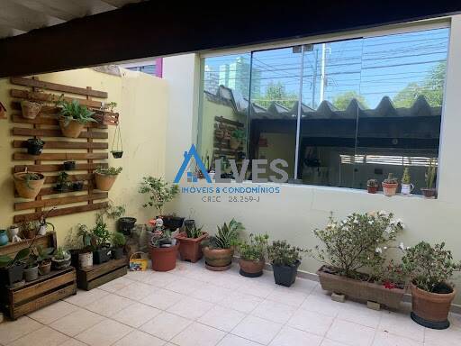 Casa à venda com 3 quartos, 145m² - Foto 17