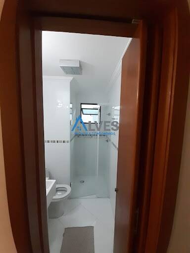 Apartamento à venda com 3 quartos, 79m² - Foto 2