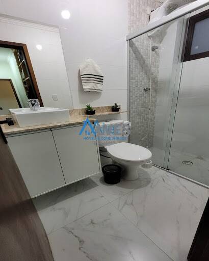 Apartamento à venda com 2 quartos, 74m² - Foto 1