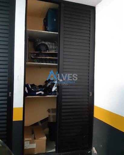 Apartamento à venda com 3 quartos, 135m² - Foto 2