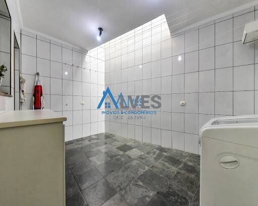 Sobrado à venda com 3 quartos, 180m² - Foto 38