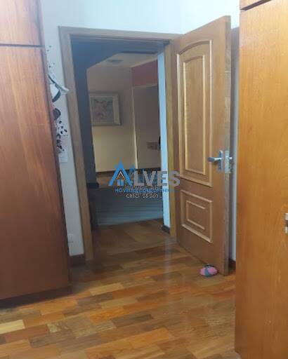 Casa à venda com 3 quartos, 154m² - Foto 18